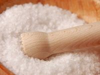 Salt water For yeast injection