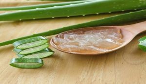 treat sunburn using Aloe Vera gel